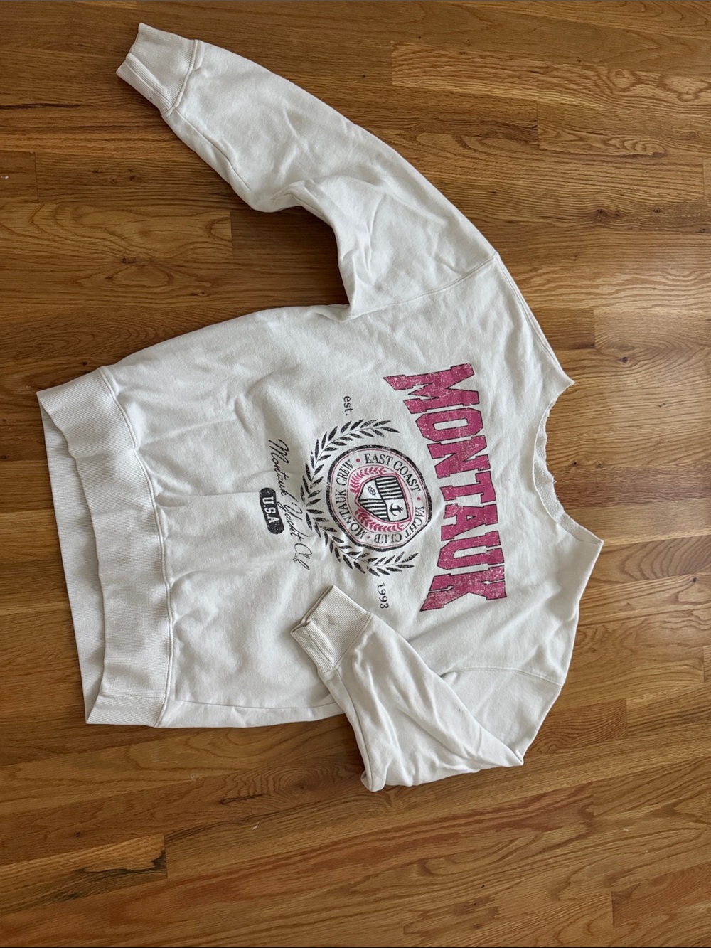 Montauk Graphic Crewneck Sweatshirt - White with Pink Lettering